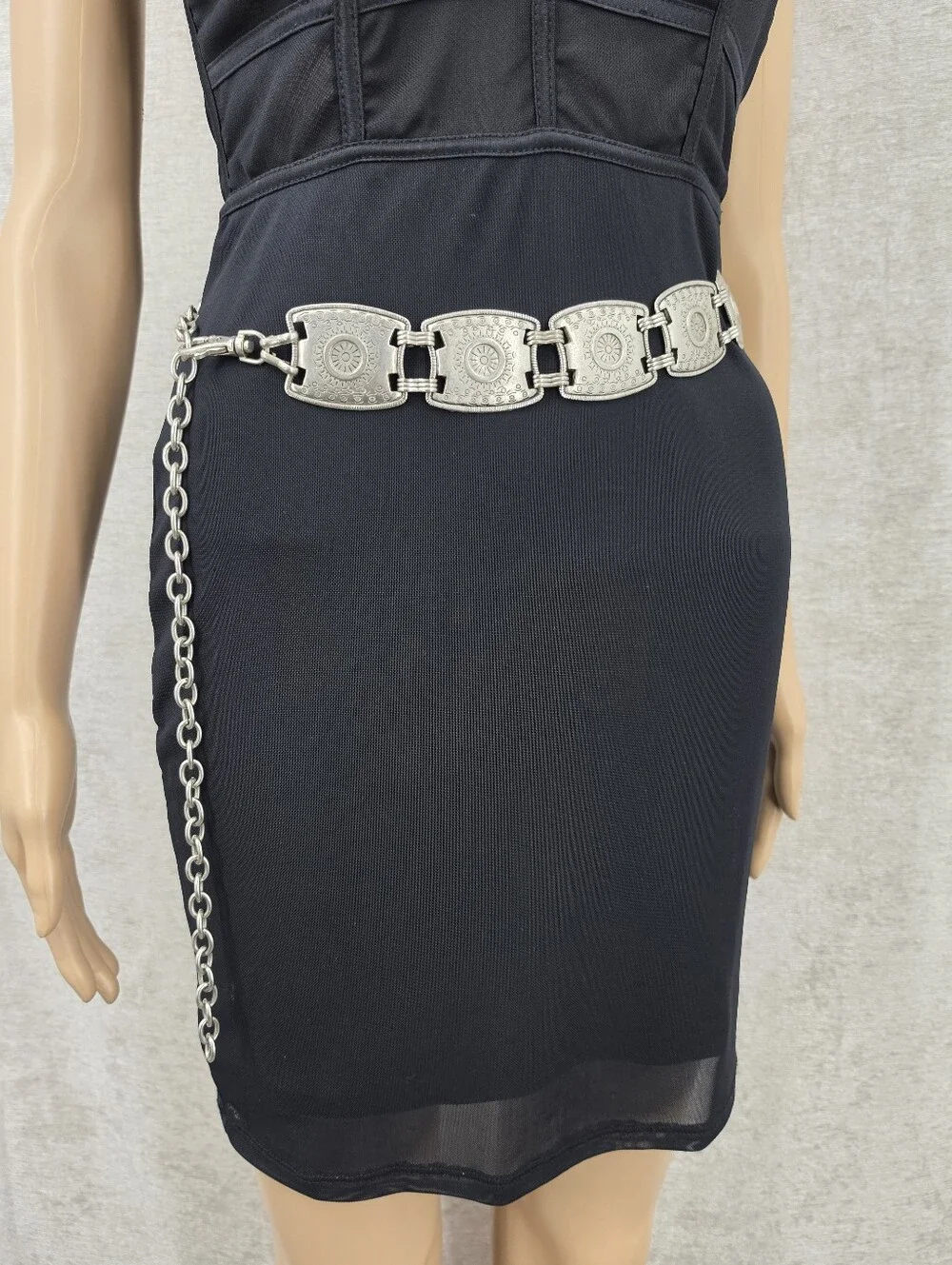 Vintage Rectangle Aztec Pattern Concho Chain Link Western Belt Silver Toned